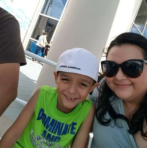 Meet your Posher, Idalia